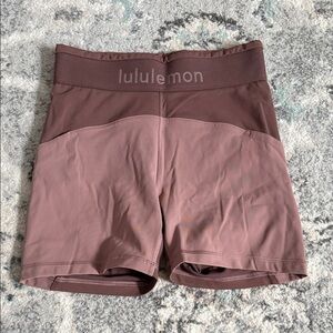 Lululemon Logo Waistband Everlux Training Short 4"
